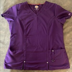 Dickies Women's Purple V-Neck Scrub L Top